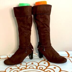Predictions Faux Suede Tall Full Zip Brown Boots 7 1/2 Block Heel